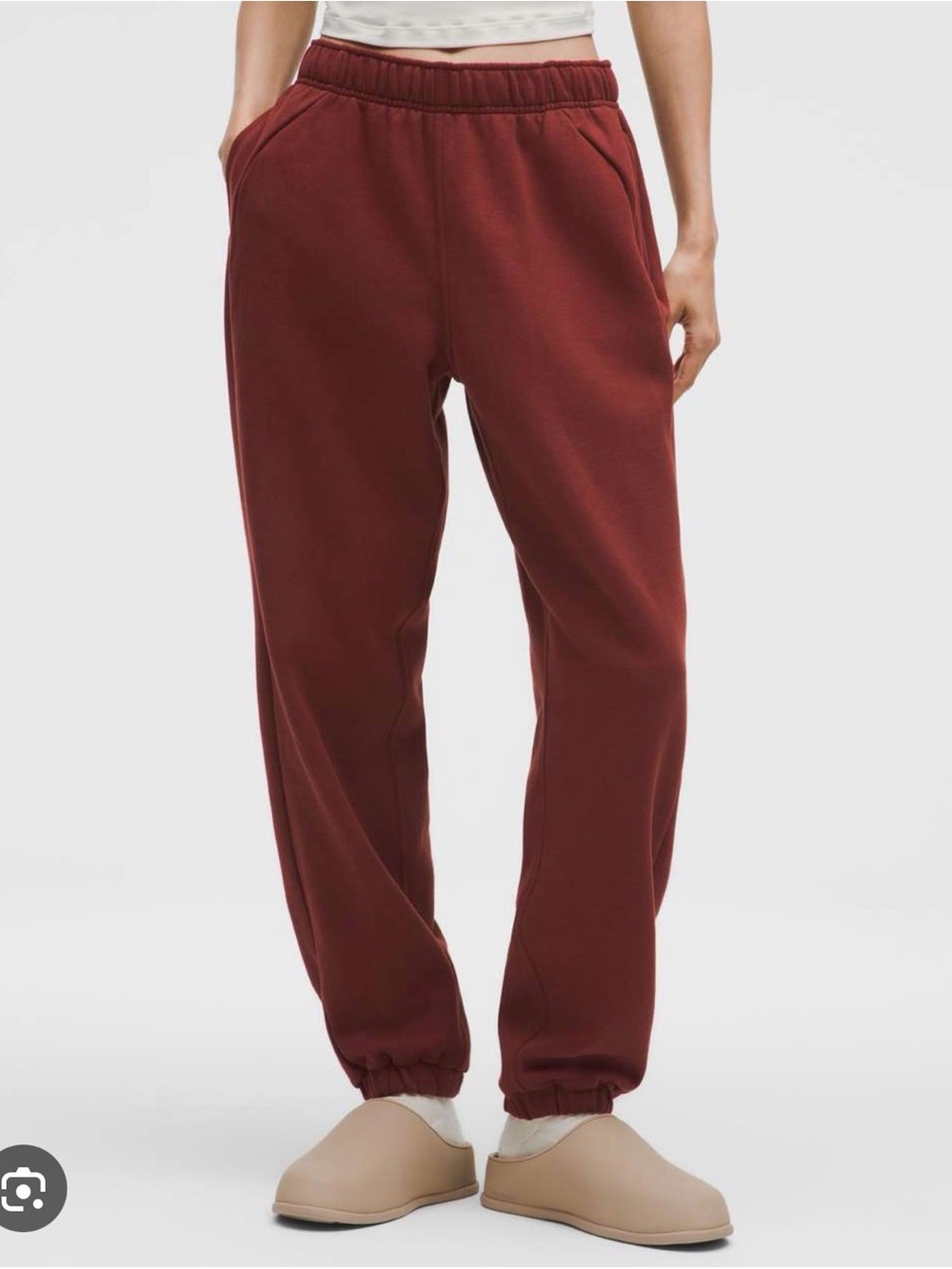Scuba Mid-Rise Oversized Jogger
*Regular